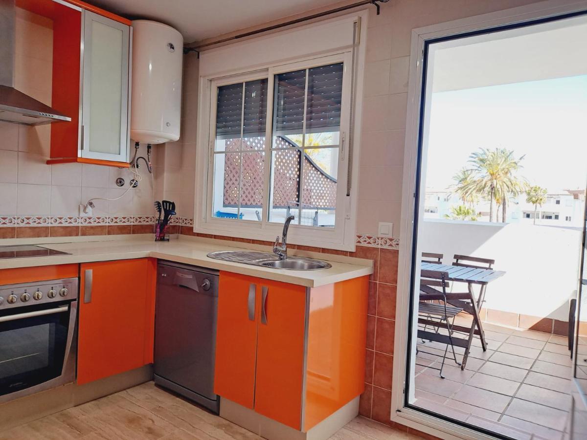 Apartamentos Turisticos Taymar Chiclana de la Frontera Luaran gambar